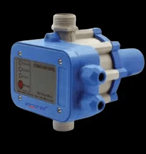 صورة لطقم ضغط أفقي مزود بوحدة تحكم ضغط المياه بتصميم مدمج مخصص لأنظمة المضخات والخزانات.