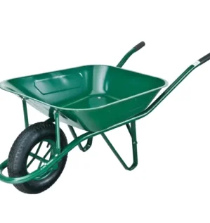 صورة لعربة حديقة معدنية خضراء ذات عجلة واحدة توضح هيكلها الفولاذي القوي وعجلتها الهوائية المتينة.