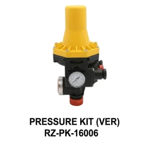 صورة لجهاز تنظيم ضغط مياه رأسي (أوتوماتيك) موديل RZ-PK-16006، يظهر بهيكل أصفر وأسود مع ساعة قياس ضغط دقيقة، متمركز في منتصف خلفية بيضاء واسعة.